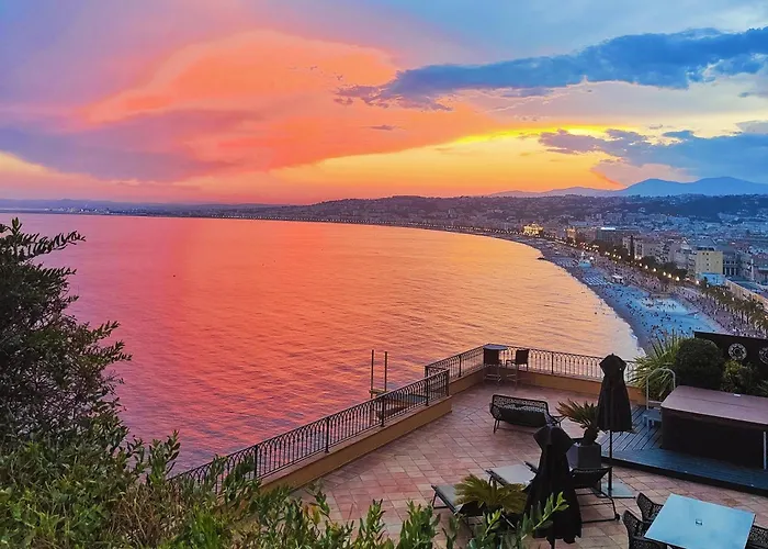Szálloda La Perouse Baie Des Anges