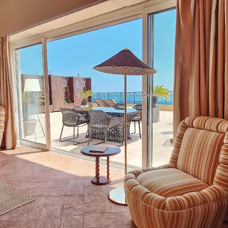 La Pérouse Baie Des Anges Hotel 4*