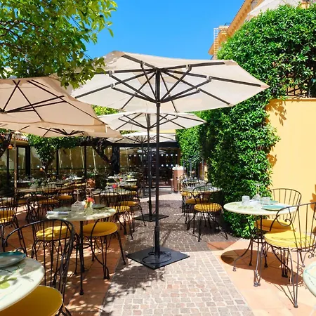 La Pérouse Baie Des Anges Nice