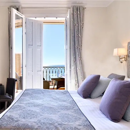 Hotel La Pérouse Baie Des Anges 4*