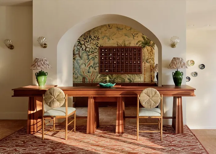 Hotel La Perouse Baie Des Anges