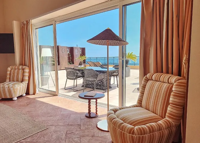 La Perouse Baie Des Anges Hotel 4*