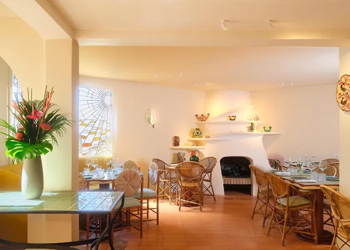 Hotel La Perouse Baie Des Anges Nice