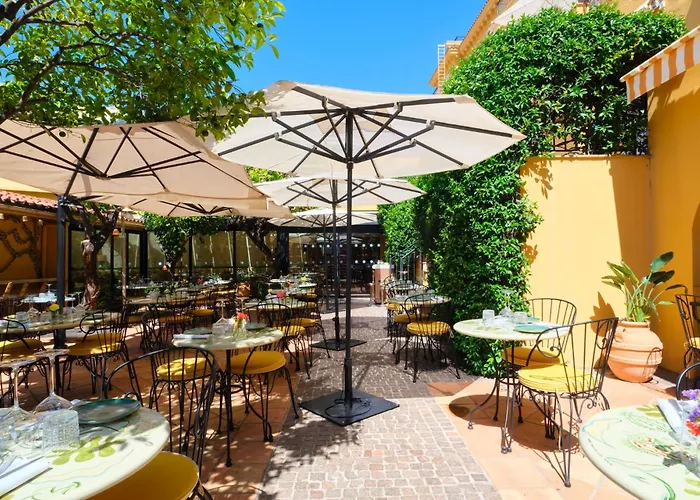 La Perouse Baie Des Anges Nice