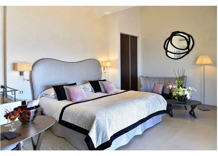 La Perouse Baie Des Anges 4*