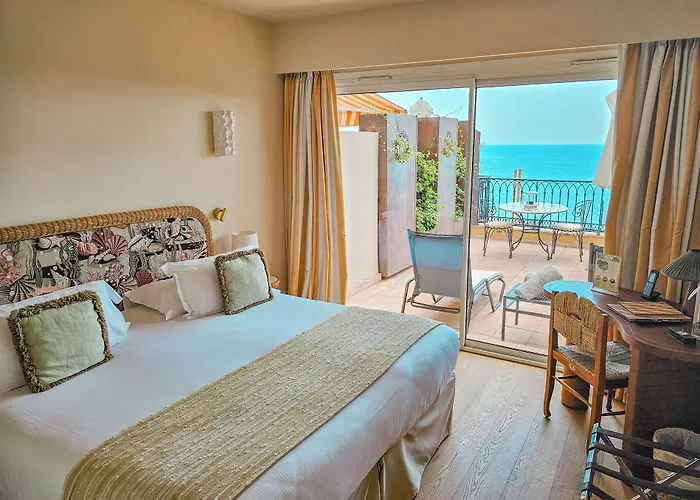 La Perouse Baie Des Anges Hotel 4*