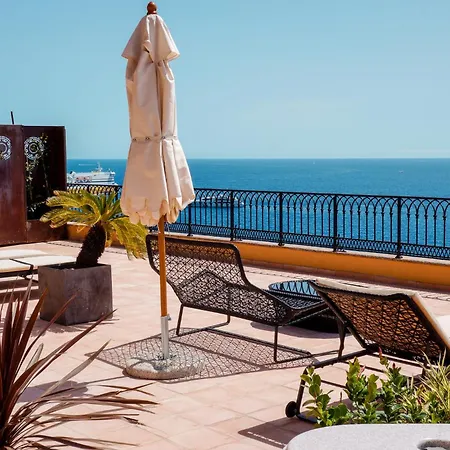 La Perouse Baie Des Anges Nizza