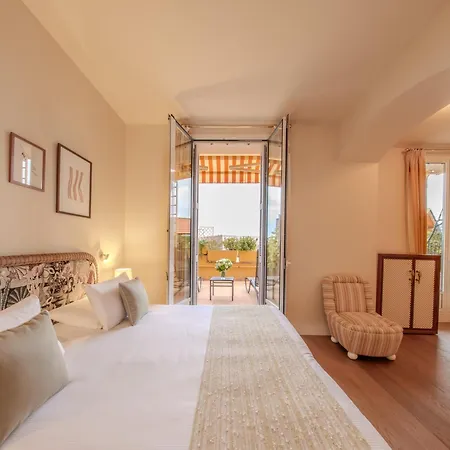 Hotel La Perouse Baie Des Anges Nice
