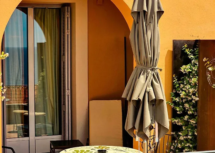 Hotel La Perouse Baie Des Anges Nice