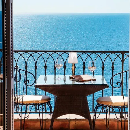 Hotel La Perouse Baie Des Anges Nice