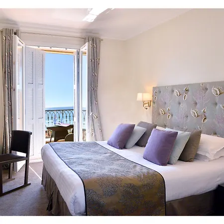 Hotel La Perouse Baie Des Anges