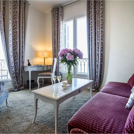 La Perouse Baie Des Anges ニース